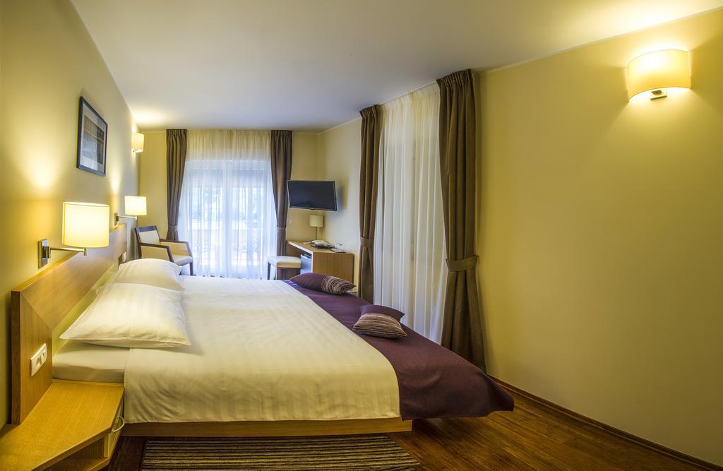 Hotel Villa Privileggio Mošćenička Draga Exterior foto